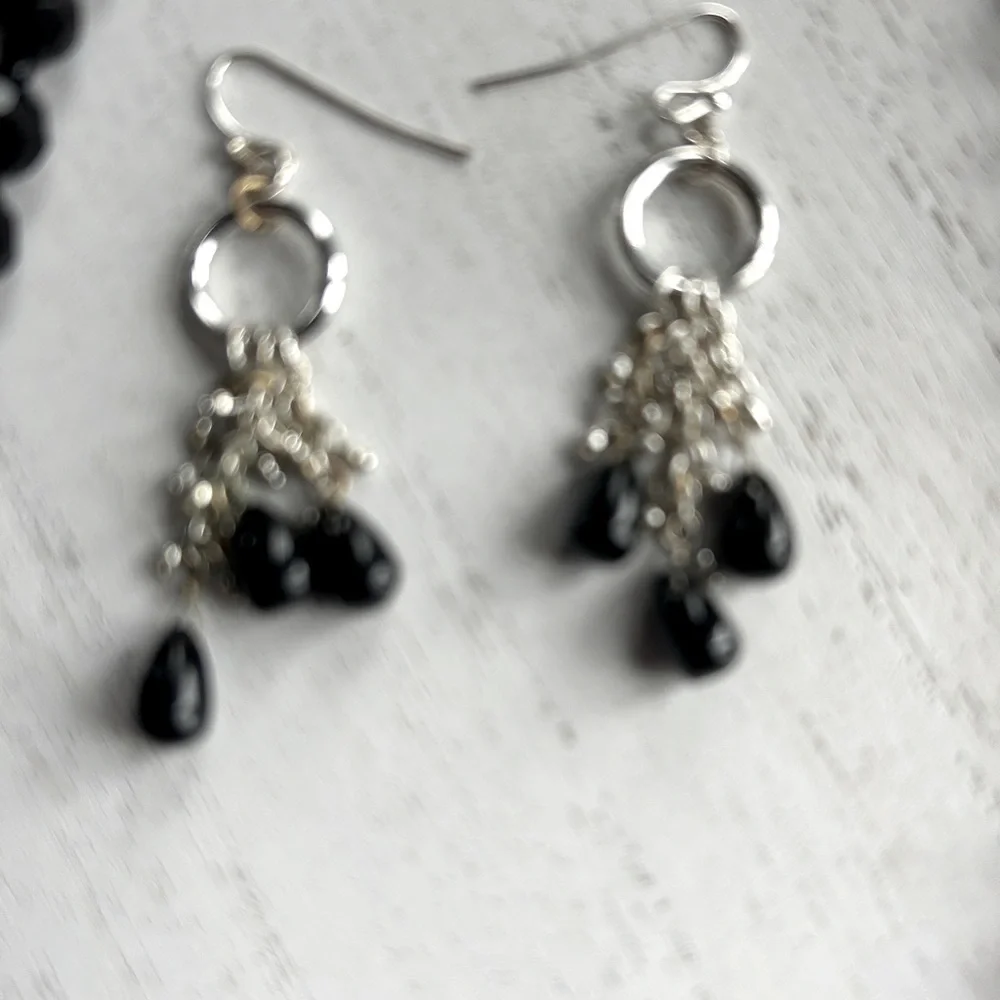 Necklace, bangle bracelet & earrings (Set)